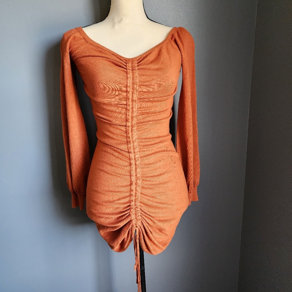 NWT Forever 21 Off Shoulder Ruched Knit Dress - Picture 1 of 7